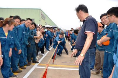 AG旗舰厅医药下属浙江AG旗舰厅药业组织第十六届青年团队拔河比赛