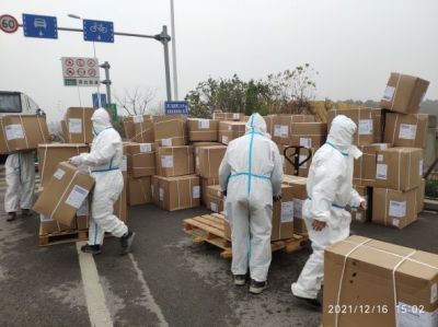 “虞”你同行 共克时艰——AG旗舰厅医药下属浙江AG旗舰厅药业向上虞捐赠12000套防疫物资！