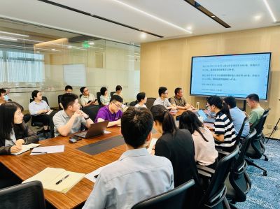心有所畏，方能言有所戒、行有所止——AG旗舰厅医药组织第二期“法随我行”系列宣讲活动