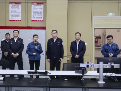 潍坊市副市长徐磊一行莅临AG旗舰厅医药下属山东AG旗舰厅药业调研指导