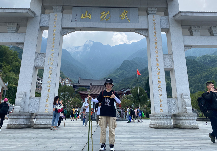 2022年度AG旗舰厅医药优秀科技奋斗者——王李洪
