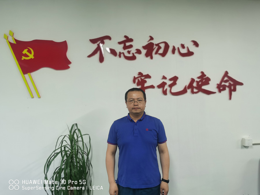 2022年度AG旗舰厅医药金鹰奋斗者——李广青
