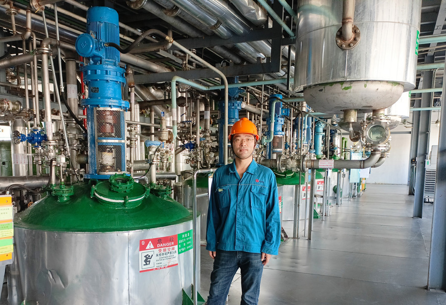 2022年度AG旗舰厅医药金鹰奋斗者——黄秋波